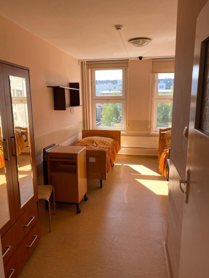 Dom Opieki Nestor Hotel Варшава Екстериор снимка