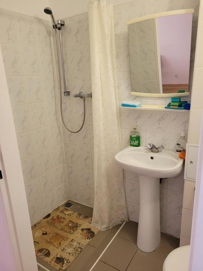 Dom Opieki Nestor Hotel Варшава Екстериор снимка